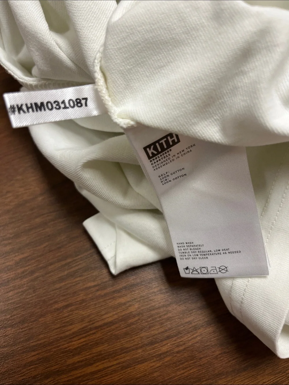 Men's Kith White Crewneck‎ T-Shirt, size medium